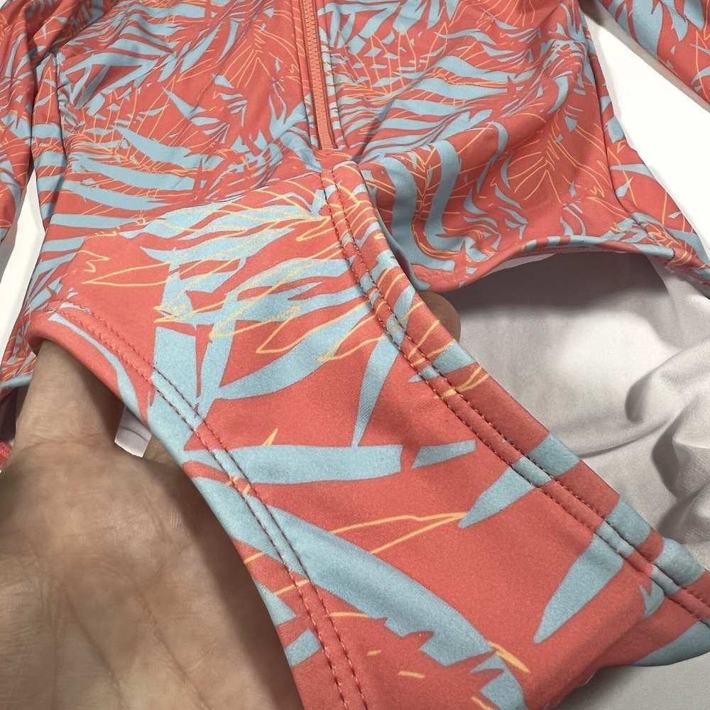 One Piece Long Sleeve Swimsuit With Half Zip Closure The Salt Life Tropic Palm - Picture 8 of 8